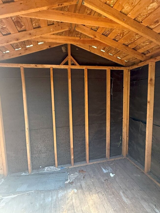 Building Photo - Spacious 5-Bedroom Home near WWU!