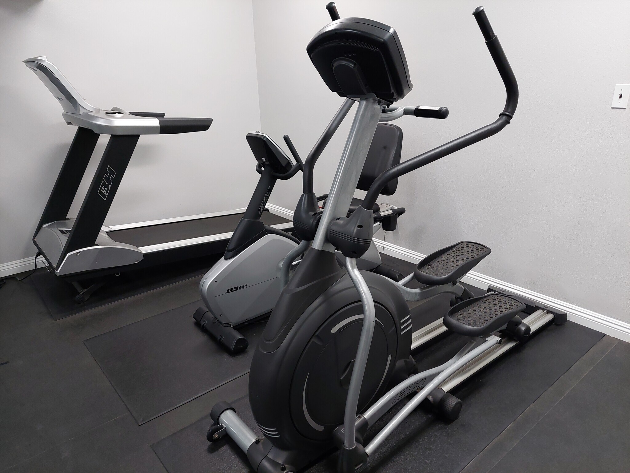 Gym - 5600 Kensington Way