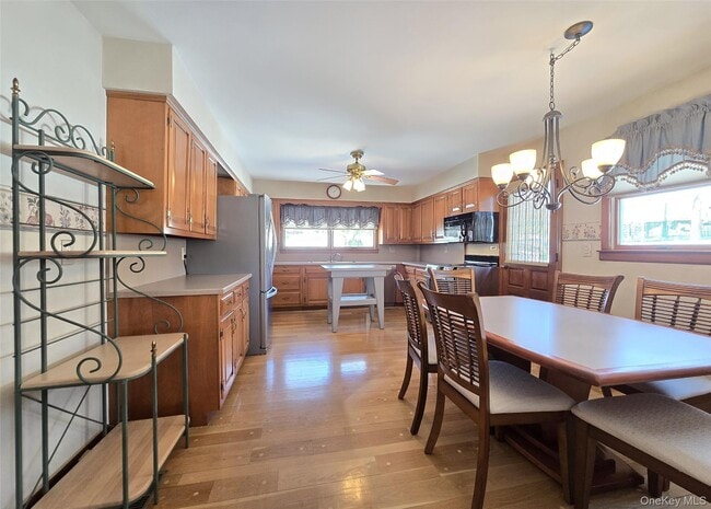 Building Photo - 77 Jamaica Ave