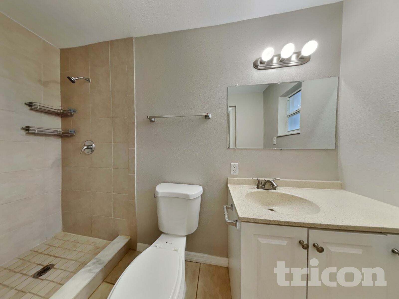 Building Photo - 1430 Thames Ln