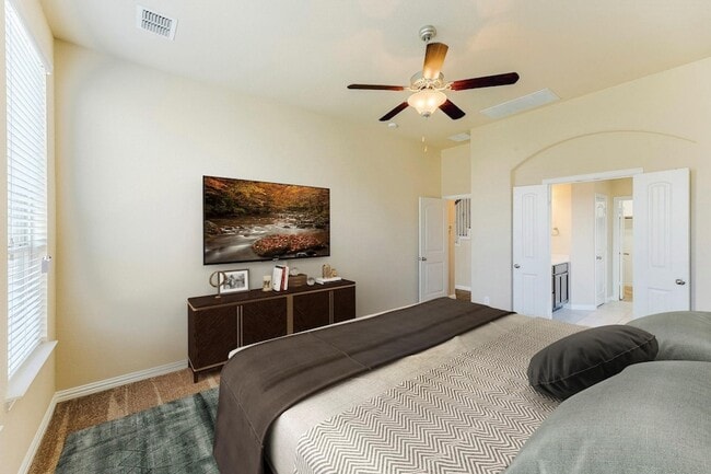 Building Photo - 4713 Lake Cove Way