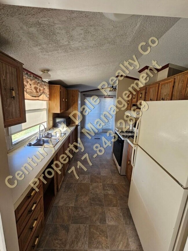 Building Photo - 11785 Shaulls Rd
