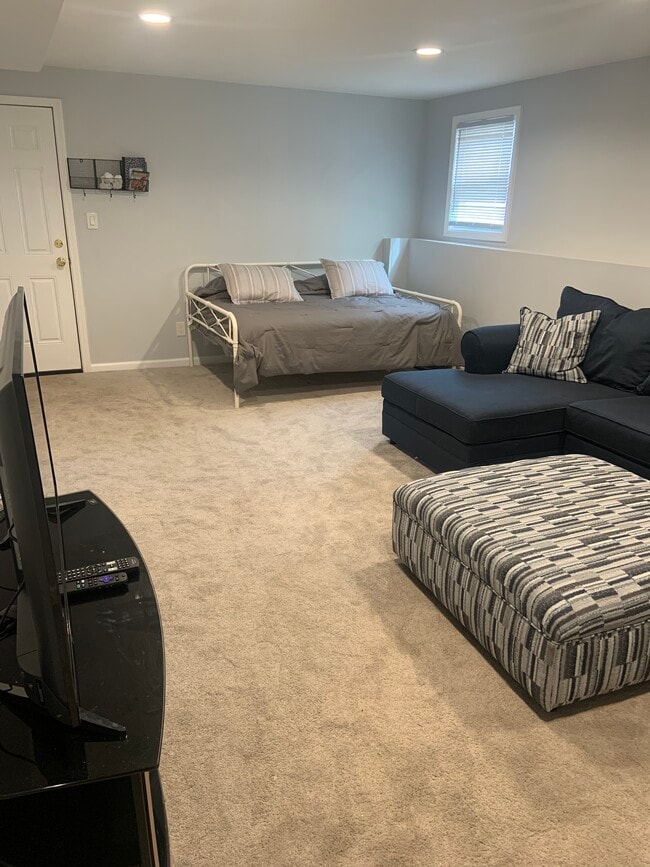 Building Photo - 82 Wagon Wheel Trl