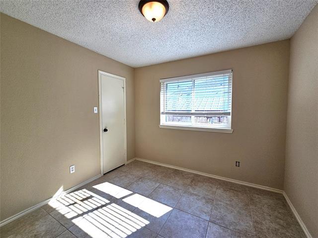 Building Photo - 2705 Francisco Dr