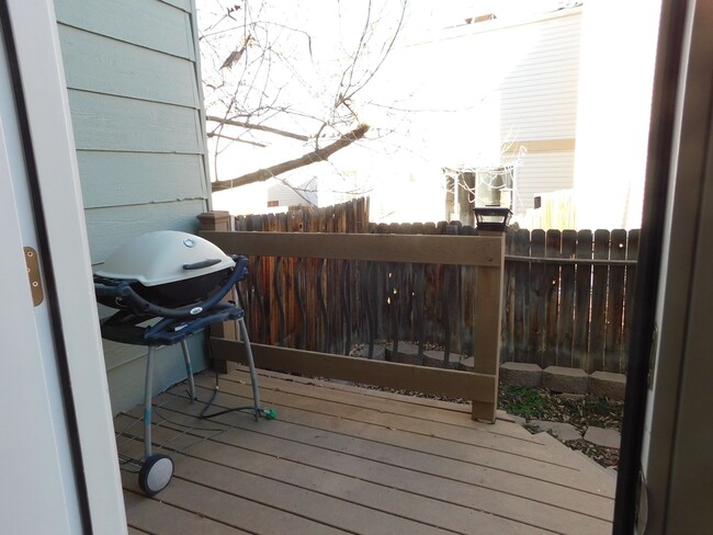 Building Photo - Spacious in the Redlands