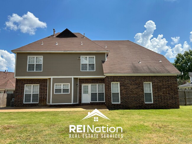 Building Photo - 7250 Leeward Cove