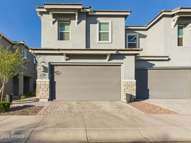 Building Photo - 4854 E Helena Dr