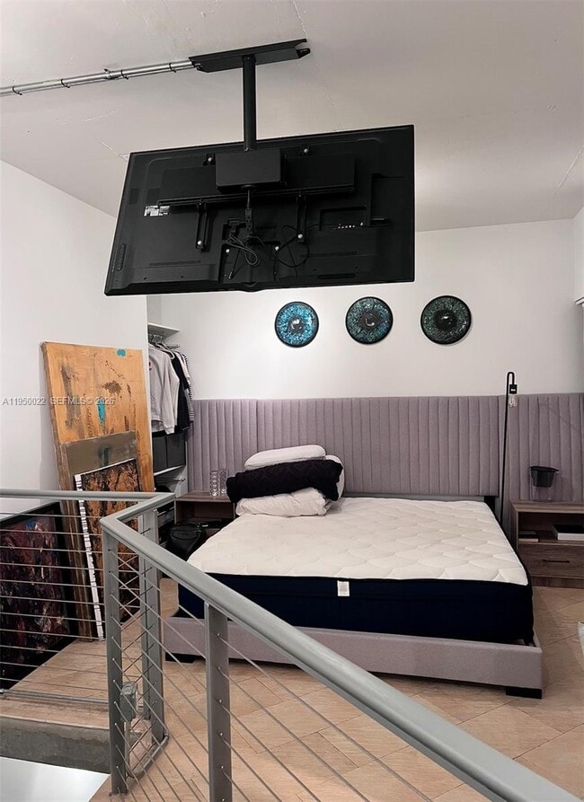 Building Photo - 690 SW 1st Ct