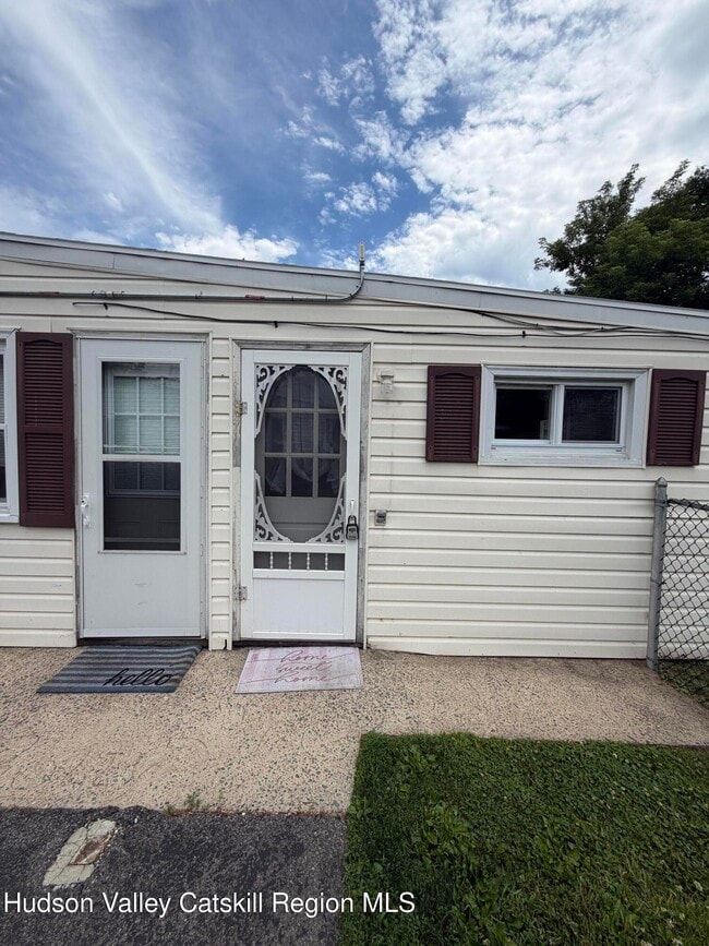 Building Photo - 48 Plattekill Dr