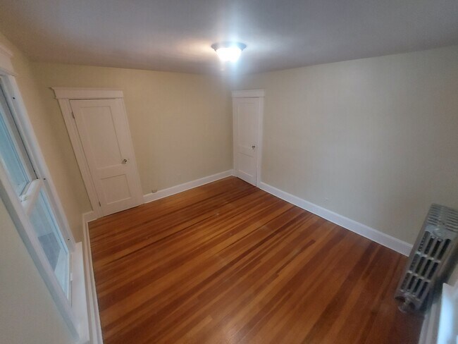 Building Photo - 12 East St