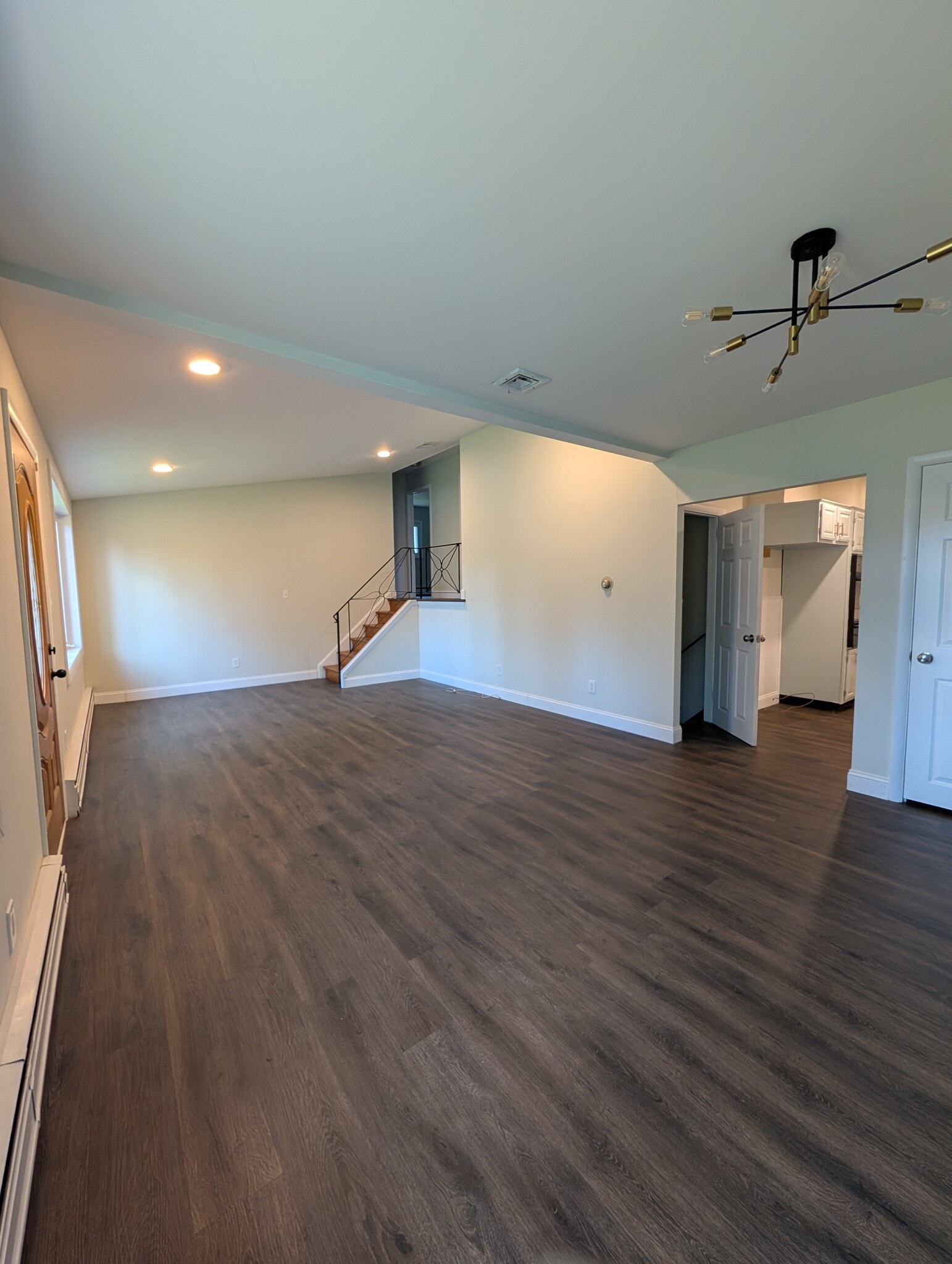 Building Photo - 15 N Forge Manor Dr
