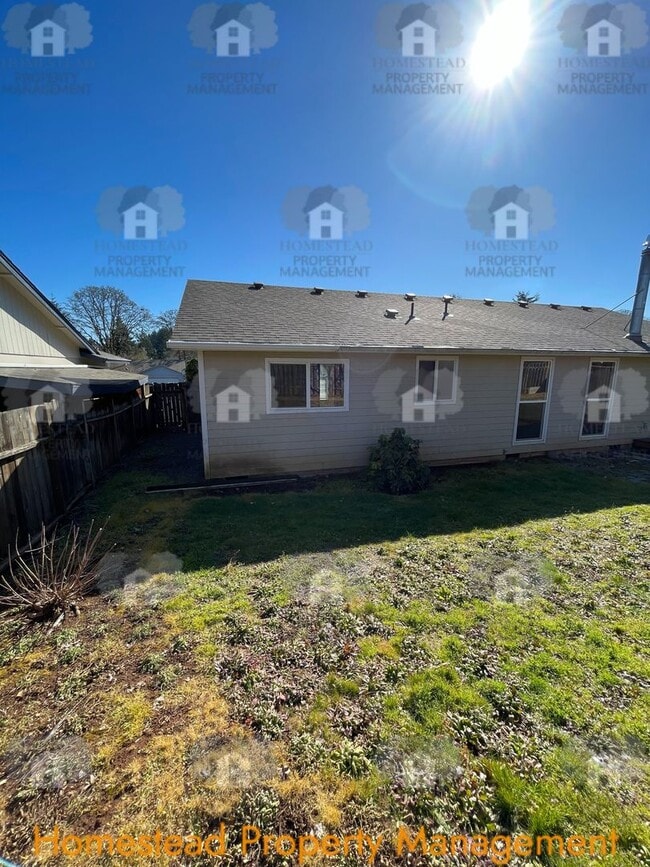 Building Photo - Celebrate the new year with 1/2 off one months rent!