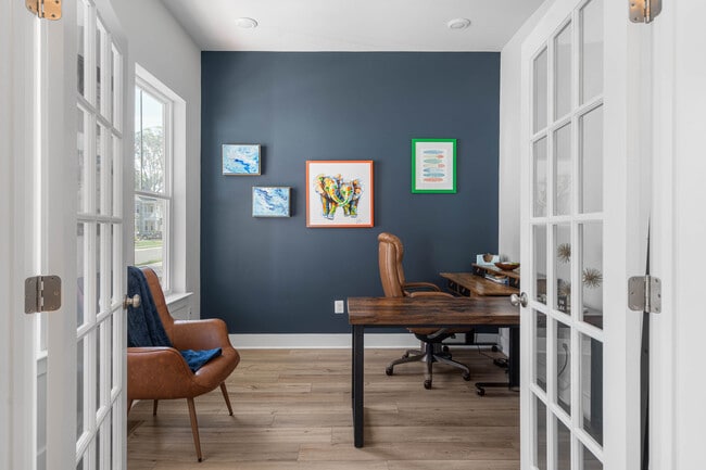 Building Photo - 31080 Silver Maple Dr