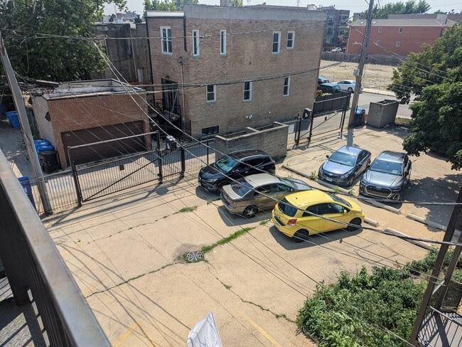 Building Photo - 2451 W Harrison St