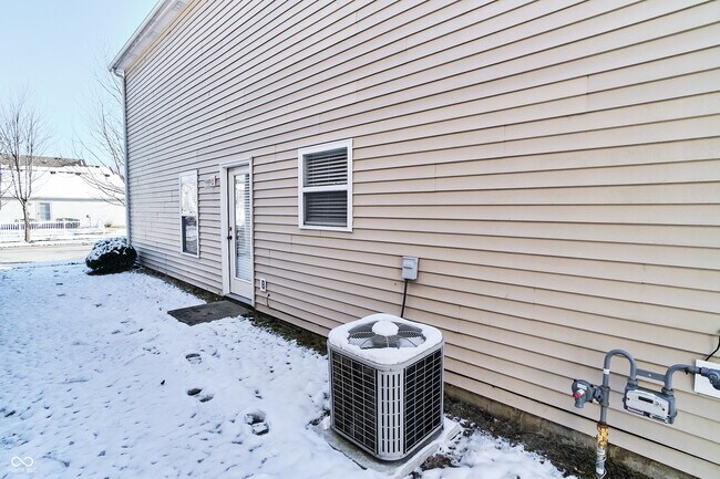 Building Photo - 14169 Clapboard Dr