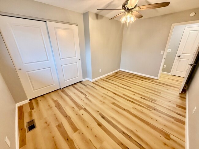 Building Photo - 204 W Wesley Dr