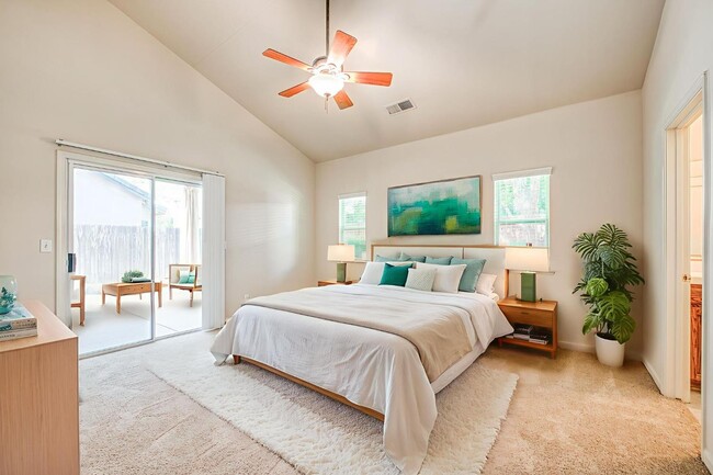 Building Photo - 1138 E Royal Dornoch Ave