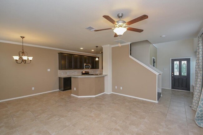 Building Photo - 6490 Calgary Woods Ln