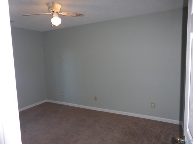 Building Photo - 2503 Jarvis St SW