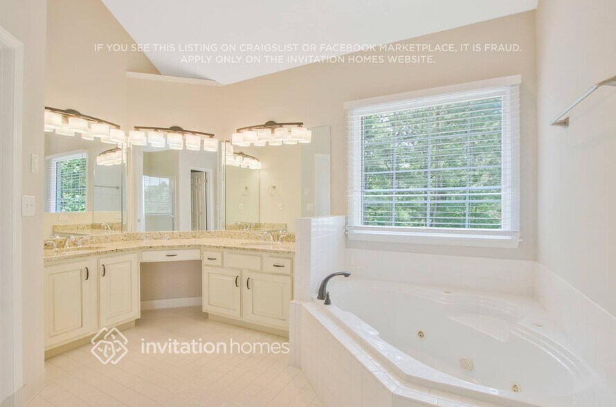 Building Photo - 2613 Konawa Ct