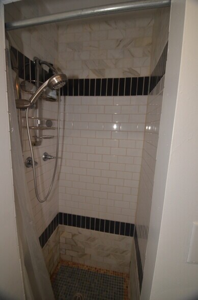 Building Photo - 19201 Strathern St