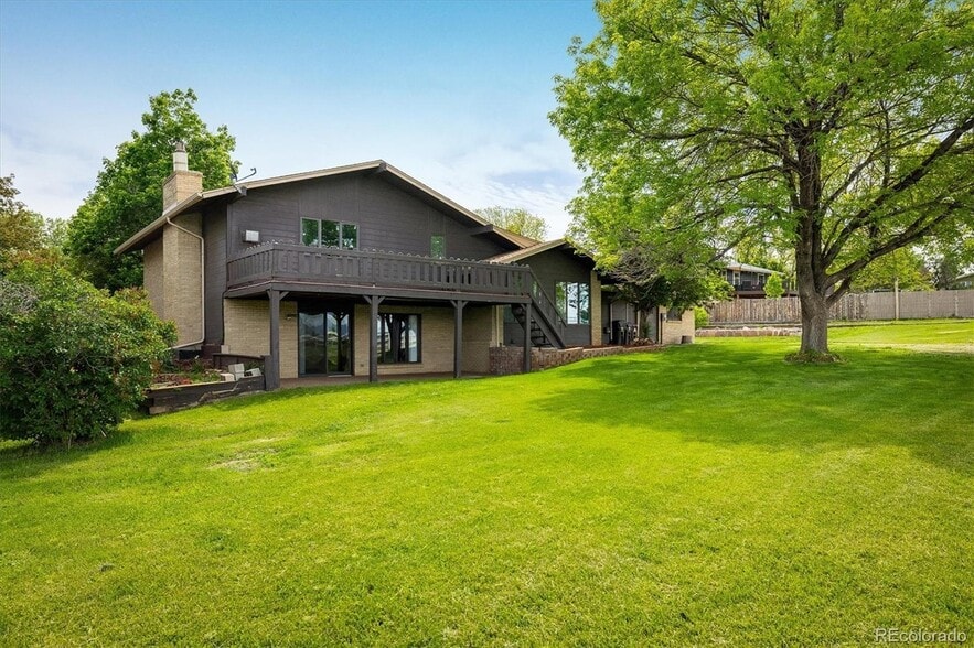 Building Photo - 2117 Stonehenge Cir