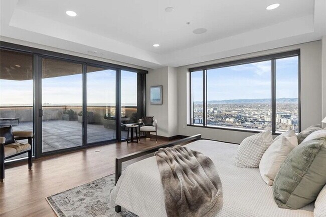Building Photo - A Landmark Luxury Residence Above the City, Denver at Its Finest