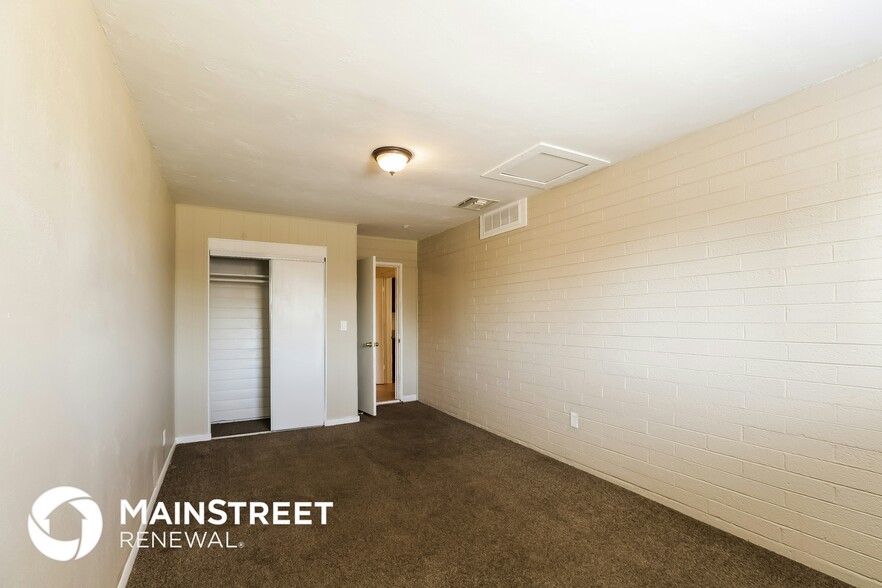 Building Photo - 3133 W Marshall Ave