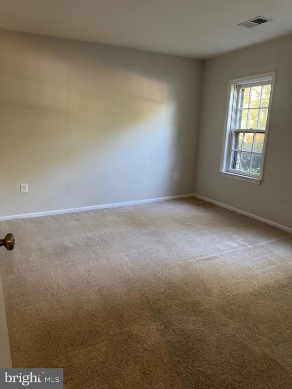 Building Photo - 2872 Sutton Oaks Ln