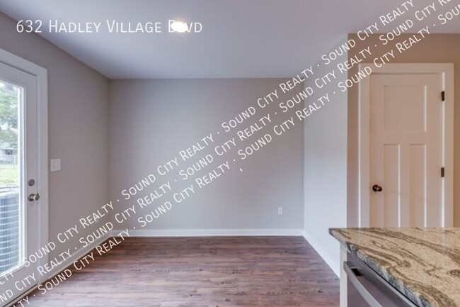 Building Photo - 632 Hadley Vlg Blvd