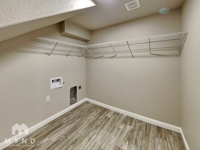 Building Photo - 769 Rolling Terrace Cir