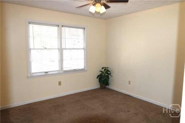 Building Photo - 159 Highland Park Dr