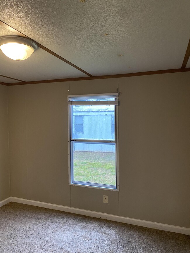 Building Photo - 203 Zackary St