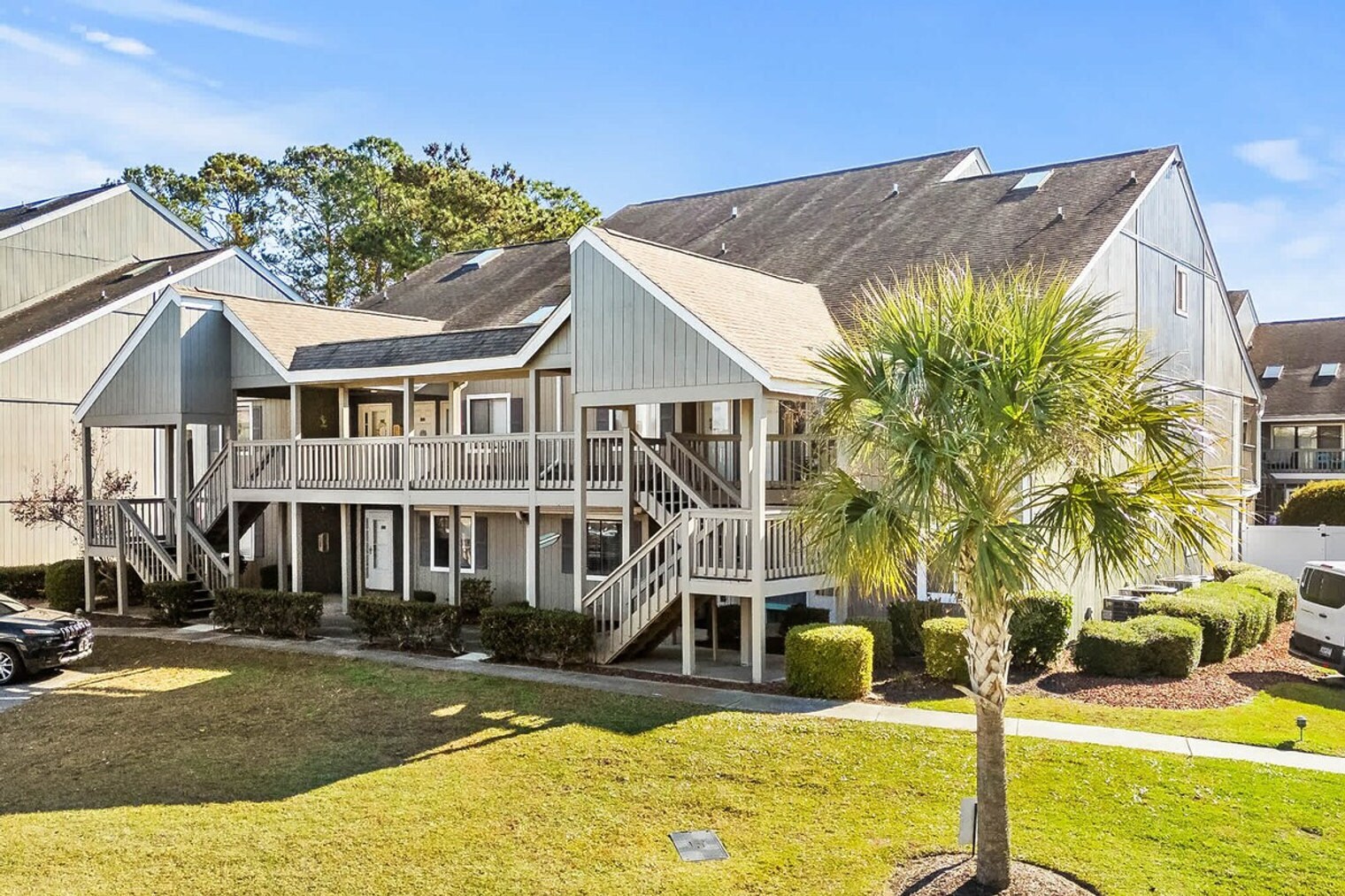 Building Photo - 1890E Auburn Ln