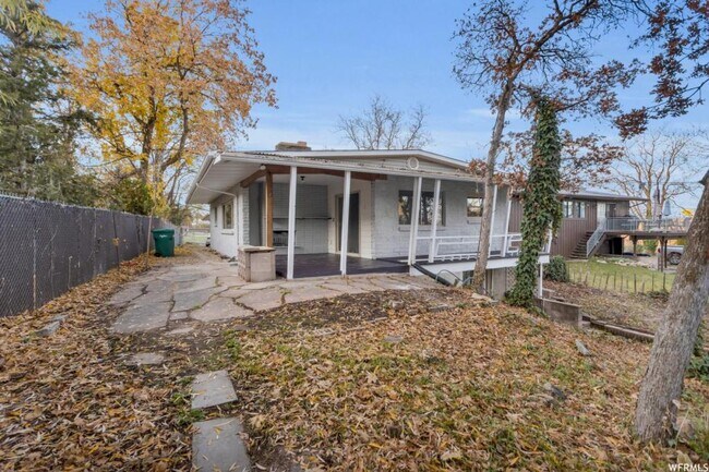 Building Photo - 1274 Wagon Wheel Ln