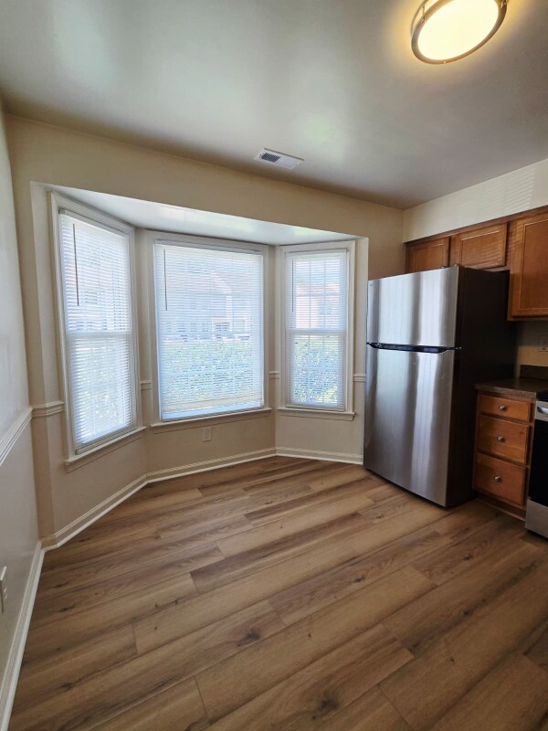 Building Photo - 5529 Old Guard Crescent