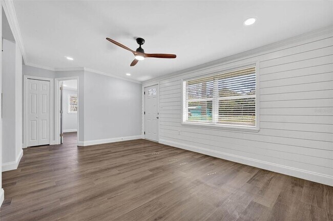 Building Photo - 4505 Cottonwood Dr