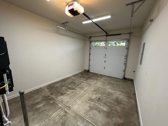 Building Photo - BOONE661-663 -NEW