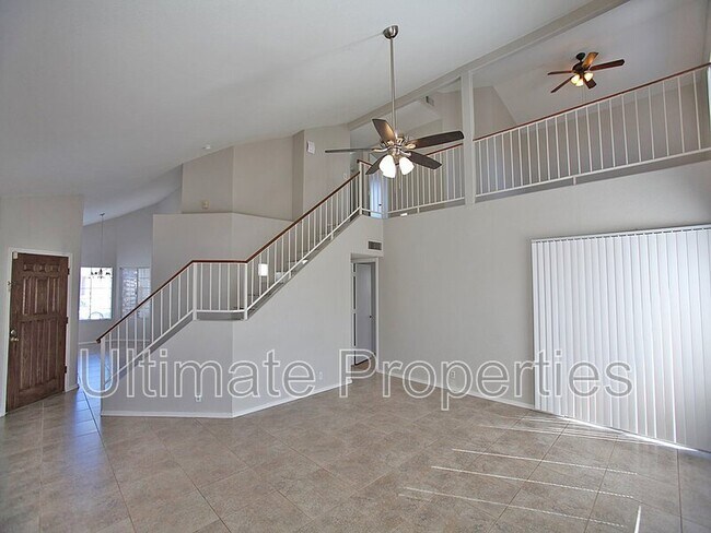 Building Photo - 5911 W Shangri-la Rd