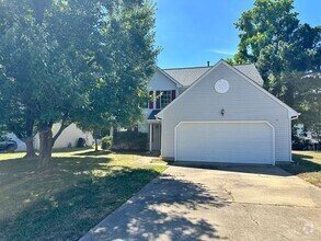 Building Photo - Single family home in Springhill! Availabl...