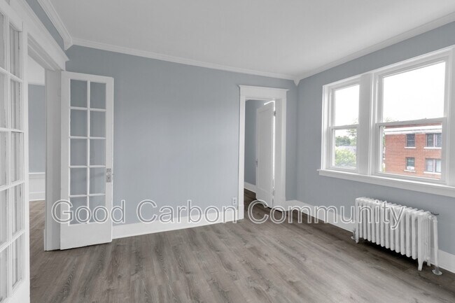 Building Photo - 7 E Depew Ave