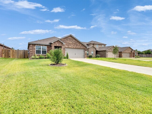 Building Photo - 412 Maple Fawn Dr