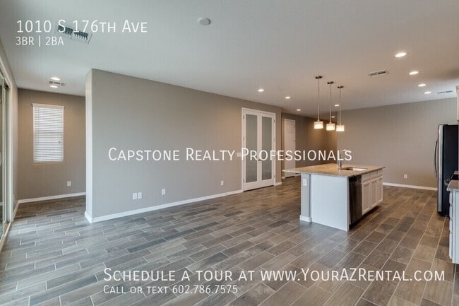 Building Photo - 1010 S 176th Ave