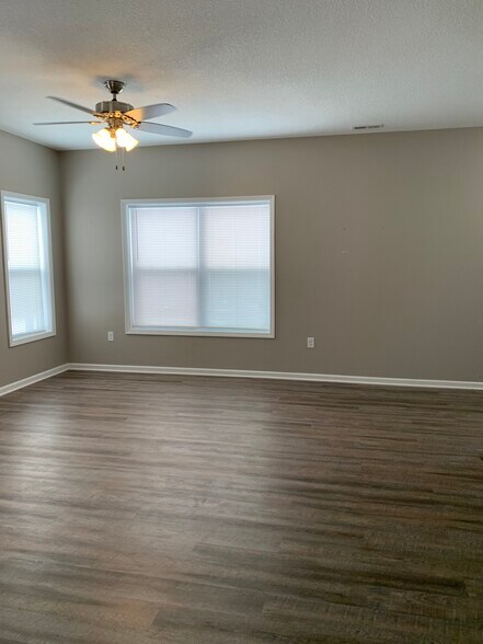 Building Photo - 1625 Barthold St