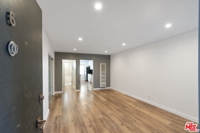 Building Photo - 702 S St Andrews Pl