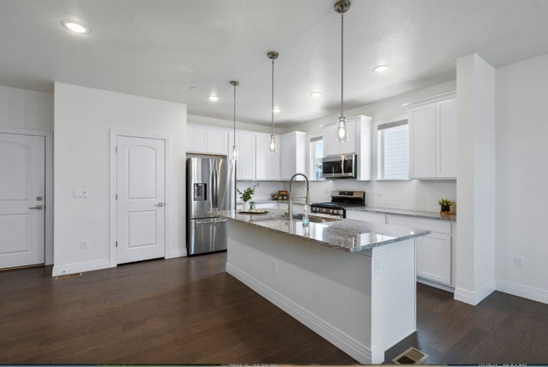 Building Photo - 1209 Bon Homme Richard Dr