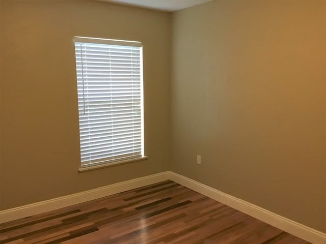 Building Photo - 1667 Vista Lake Cir