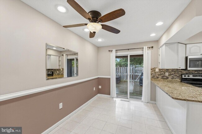 Building Photo - 129 N Duke Dr