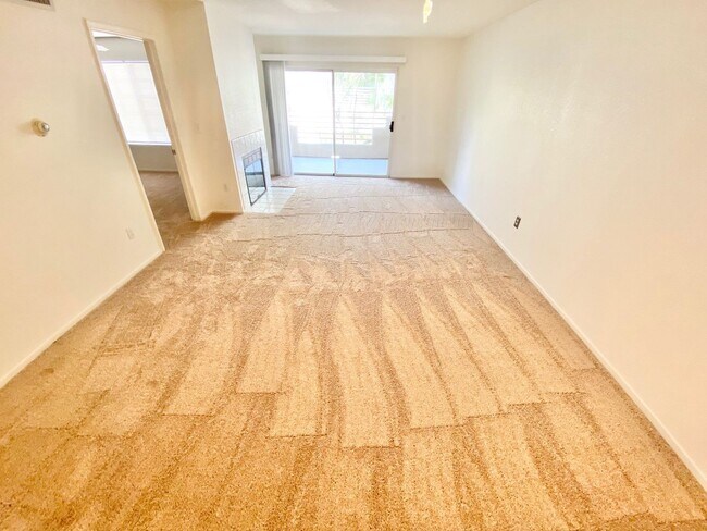 Building Photo - Charming condo near Summerlin in desirable Northwest Las Vegas