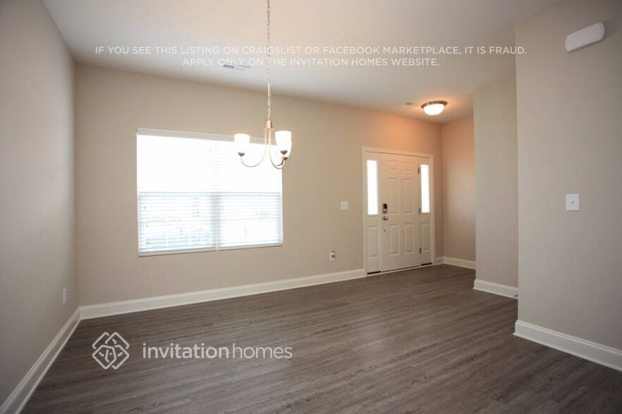 Building Photo - 141 Farmers Folly Dr